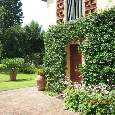 Al Cascinale Di Letizia Lucca